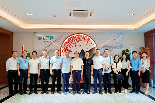 安顺市文化考察团莅临悟空体育参观调研 